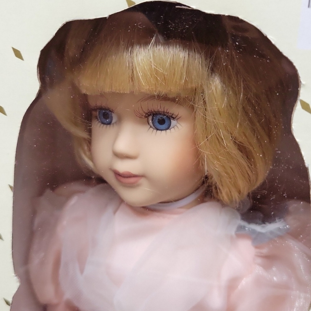 Wizard of Oz Glenda Vintage Camille Limited Collection Good Witch